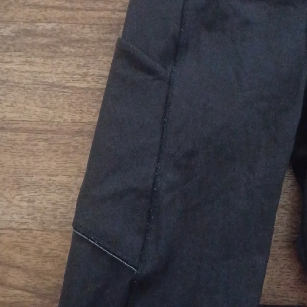 Lululemon Black Leggings Size 2_4